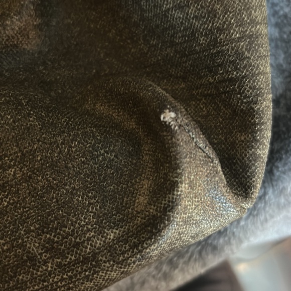 Dooney & Bourke totebag - Picture 3 of 9